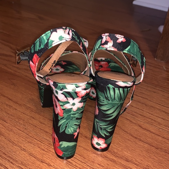 Etc.! Tropical platform heels - Picture 2 of 3
